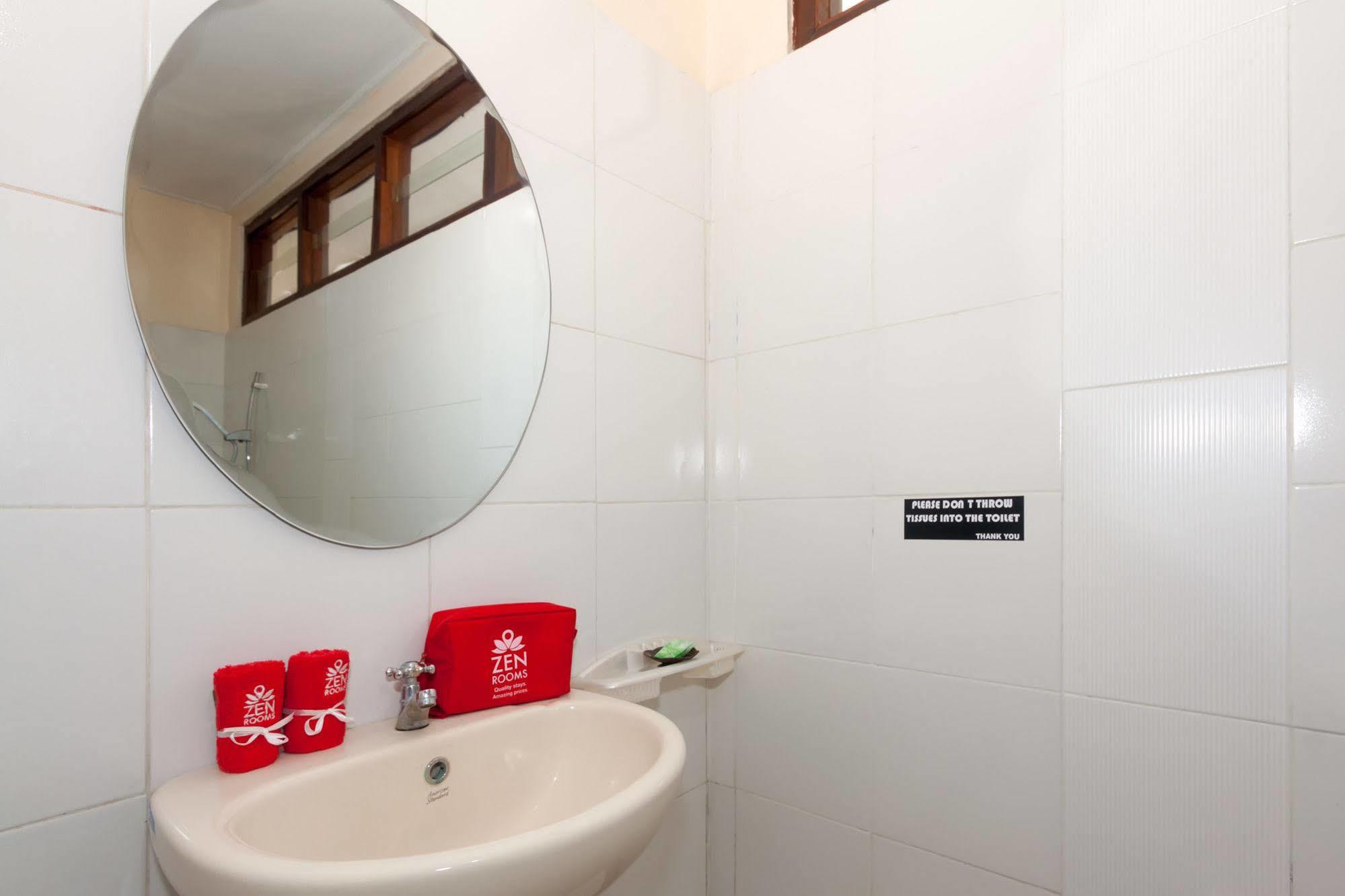 Zen Rooms Sanur Blanjong Sekawaru 外观 照片