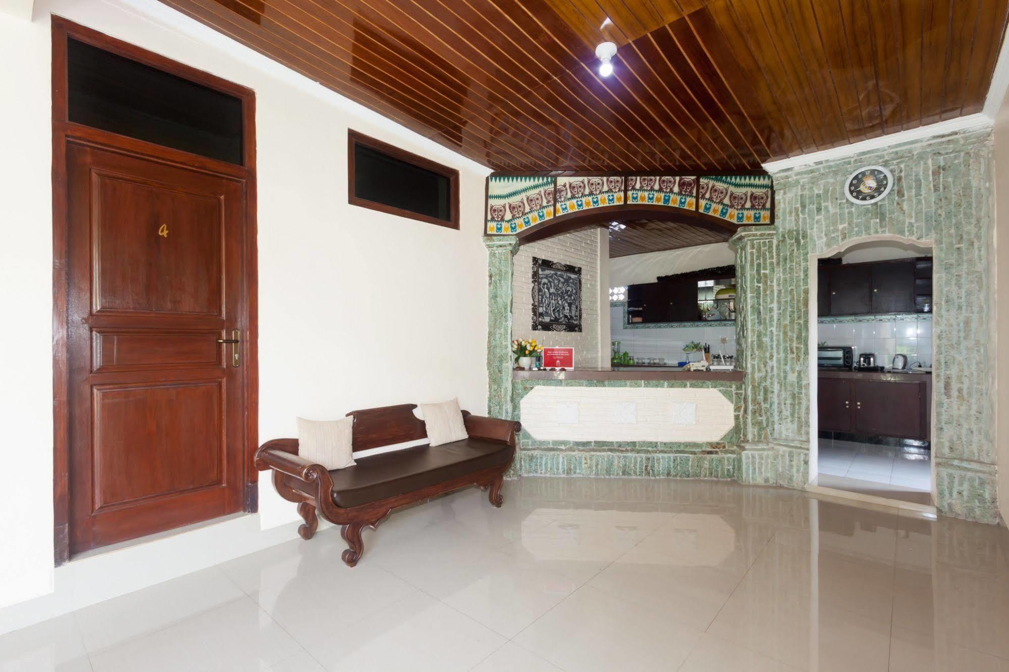 Zen Rooms Sanur Blanjong Sekawaru 外观 照片